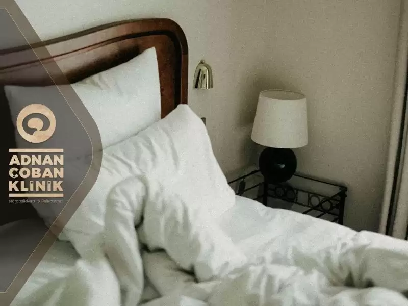 yaslilikta-uyku-bozukluklari